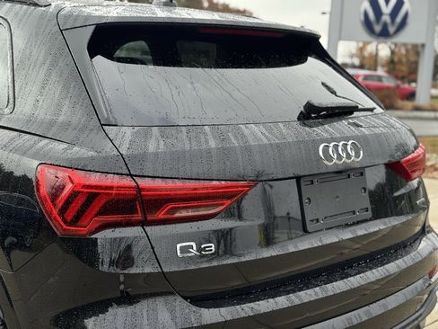 New 2025 Audi Q3 2.0T Premium image 15