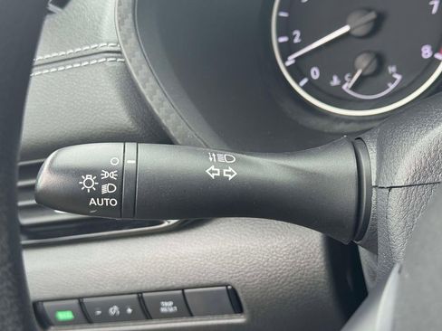 Used 2025 Nissan Sentra SV image 21