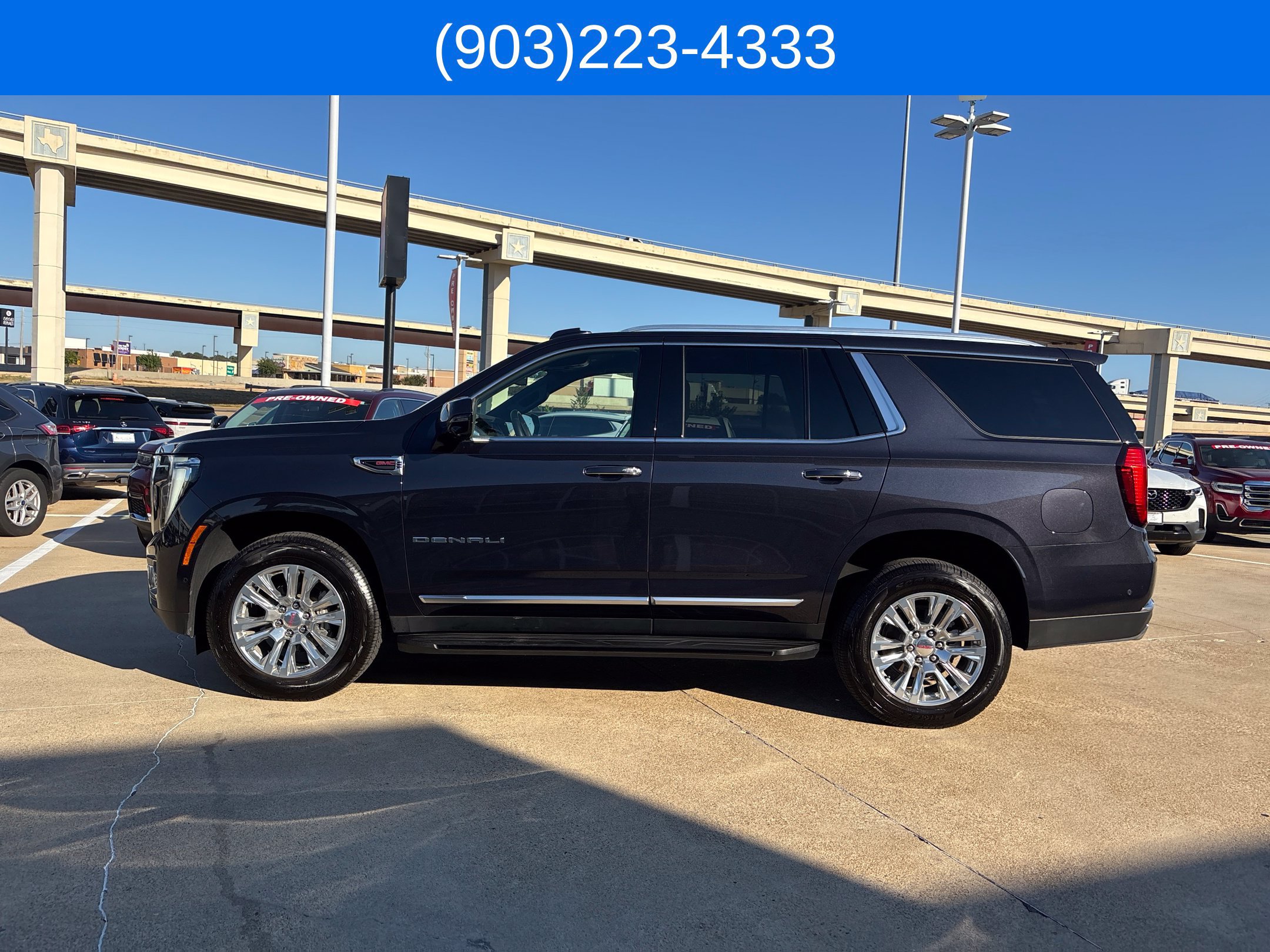 Used 2025 GMC Yukon Denali AWD/4WD image 7