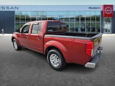 Used 2019 Nissan Frontier SV image 7