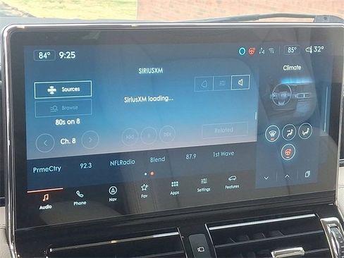 Used 2024 Lincoln Navigator Premiere image 16