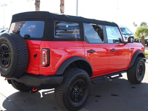 Used 2022 Ford Bronco Wildtrak image 8