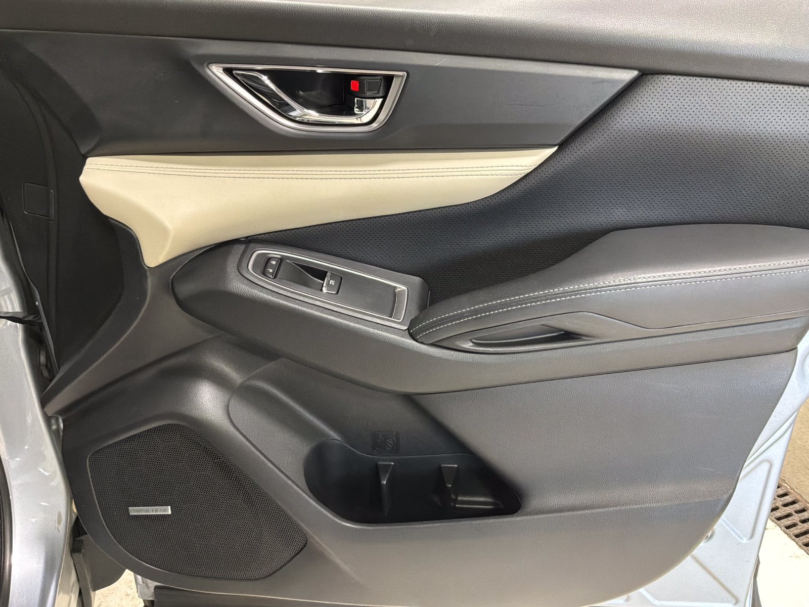 Used 2019 Subaru Ascent Limited AWD/4WD image 24