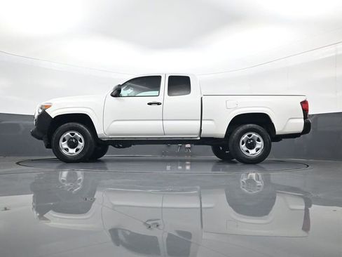 Used 2021 Toyota Tacoma SR RWD image 27