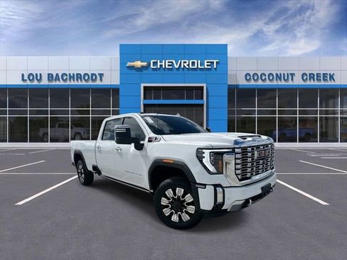 Used 2024 GMC Sierra 3500 Denali w/ Denali Reserve Package AWD/4WD image 1