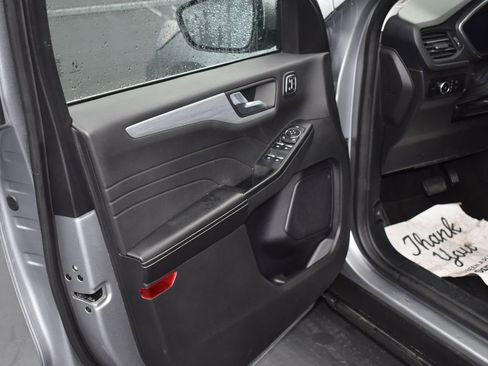 Used 2024 Ford Escape Platinum image 12