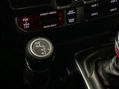 Used 2020 Jeep Gladiator Rubicon w/ Dual Top Group AWD/4WD image 41