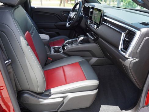 Used 2024 GMC Canyon Elevation w/ Convenience Package RWD image 15