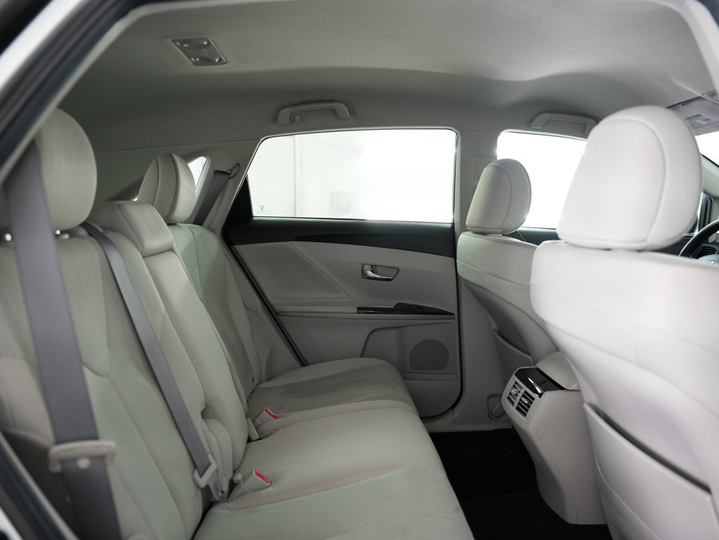 Used 2012 Toyota Venza LE FWD image 36