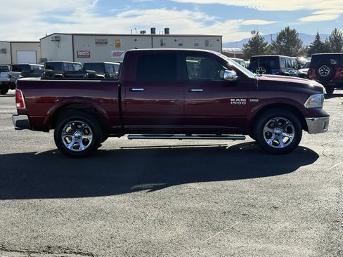 Used 2017 RAM 1500 Laramie w/ Convenience Group image 8