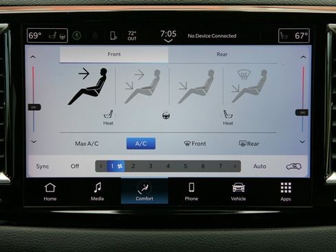 Used 2023 Chrysler Pacifica Touring-L FWD image 29