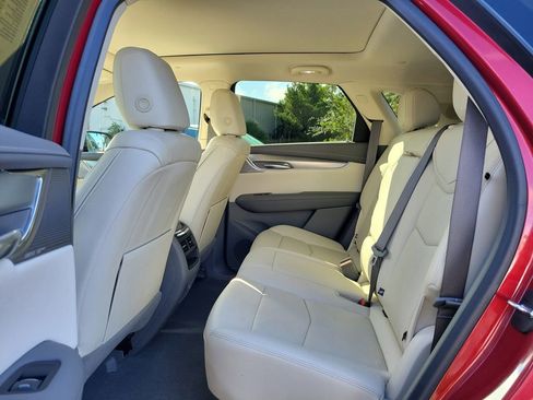 Certified 2023 Cadillac XT5 Premium Luxury w/ Technology Package image 15