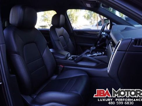 Used 2020 Porsche Cayenne AWD/4WD image 93