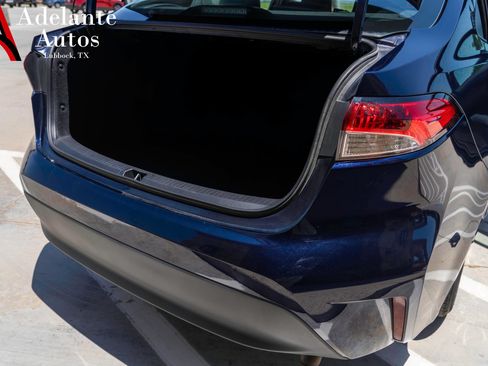 Used 2025 Toyota Corolla LE FWD image 8