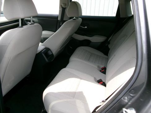 Used 2026 Honda HR-V LX image 9