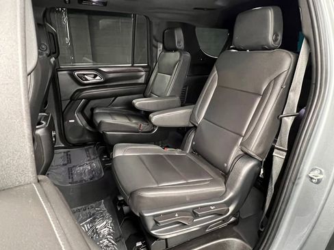 Used 2024 Chevrolet Suburban Z71 w/ Off-Road Capability Package AWD/4WD image 17