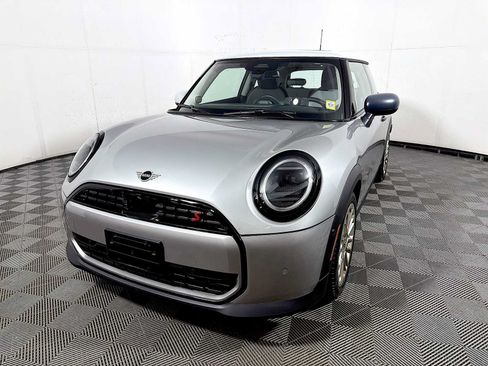 Used 2025 MINI Cooper S FWD image 3