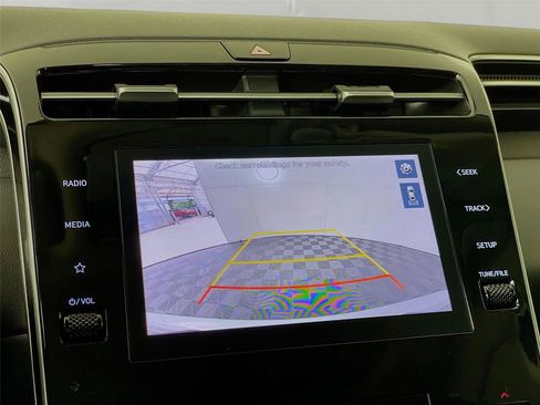 Used 2022 Hyundai Tucson SEL w/ Convenience + Premium Package AWD/4WD image 17