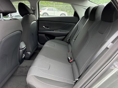 New 2026 Hyundai Elantra SE FWD image 12