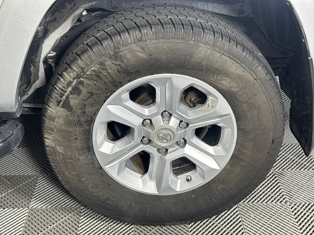 Used 2019 Toyota 4Runner SR5 Premium RWD image 19