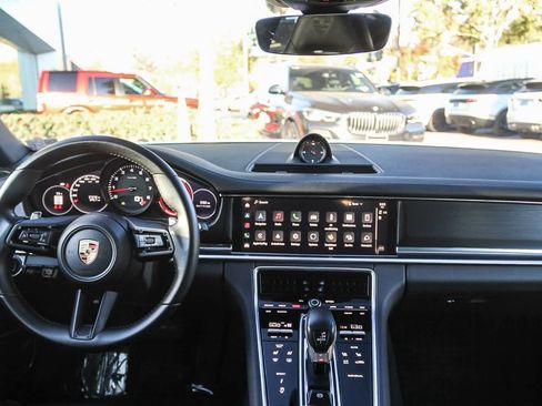 Used 2023 Porsche Panamera Platinum Edition image 11