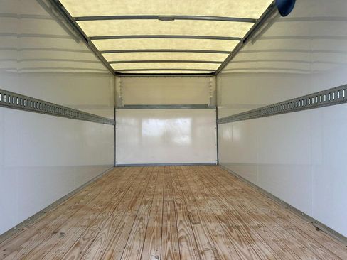 New 2024 Ford E-450 and Econoline 450 Super Duty w/ Power Windows & Locks Group image 4