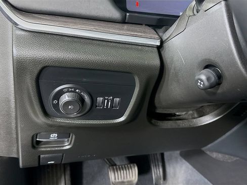 Used 2023 Jeep Grand Cherokee L Overland w/ Advanced Protech Group III AWD/4WD image 22