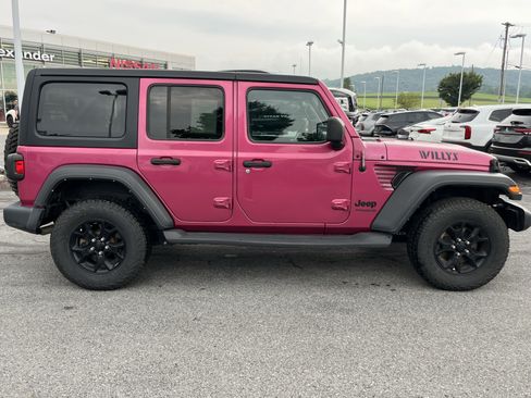 Used 2021 Jeep Wrangler Unlimited Sport AWD/4WD image 2