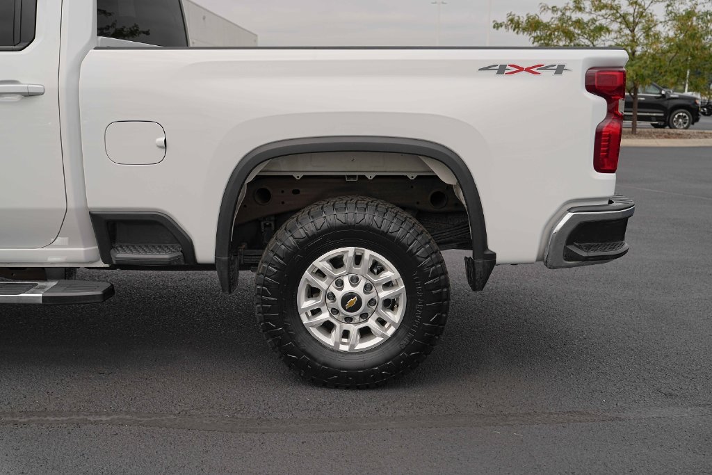 Used 2025 Chevrolet Silverado 2500 LT w/ Convenience Package AWD/4WD image 13