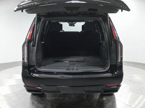 Used 2024 Cadillac Escalade ESV Sport w/ Touring Package AWD/4WD image 6