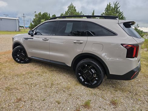Used 2025 Kia Sorento X-Line EX AWD/4WD image 7