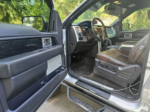 Used 2012 Ford F150 Platinum w/ Max Trailer Tow Pkg image 19
