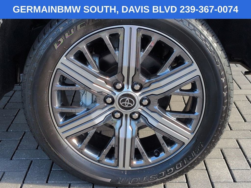 Used 2022 Toyota Tundra Capstone AWD/4WD image 12