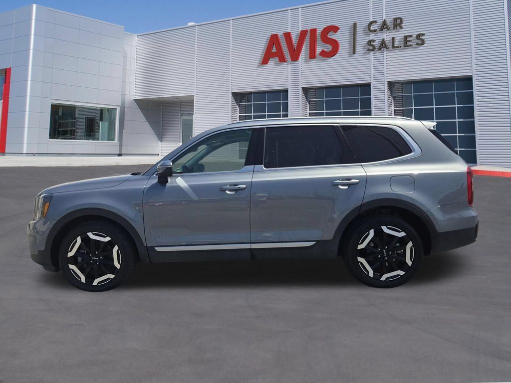 Used 2025 Kia Telluride S AWD/4WD image 10