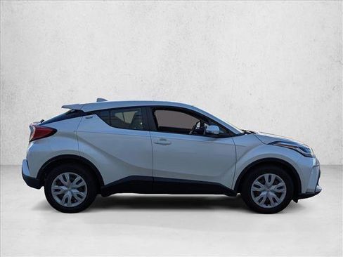 Used 2021 Toyota C-HR LE image 4