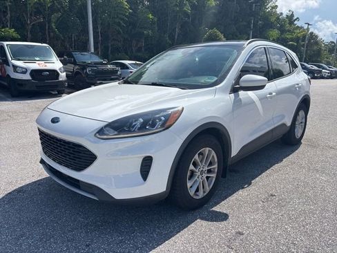 Used 2020 Ford Escape SE FWD image 5