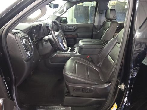 Used 2020 GMC Sierra 1500 Denali w/ Denali Ultimate Package AWD/4WD image 6