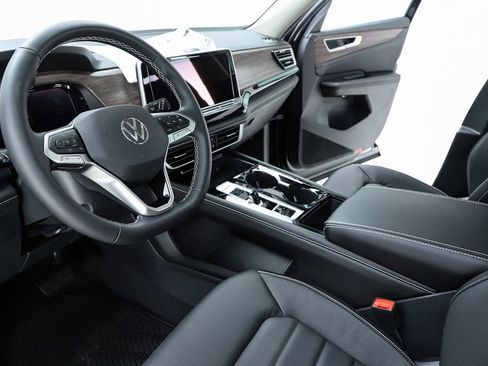 New 2026 Volkswagen Atlas SEL image 58