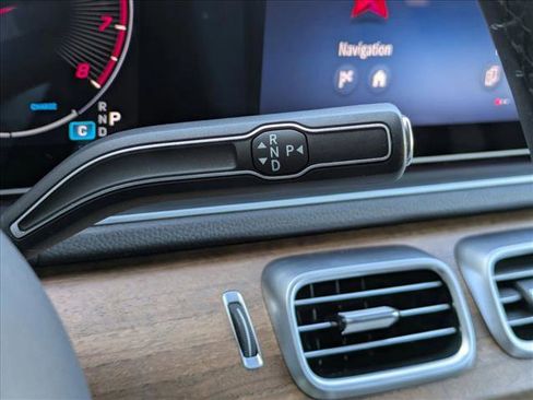 Certified 2025 Mercedes-Benz GLE 350 4MATIC image 15