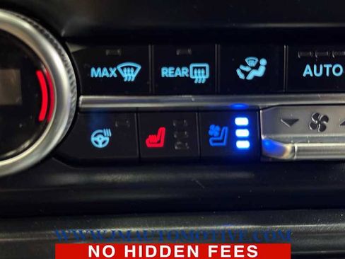 Used 2023 Ford Expedition Limited AWD/4WD image 41