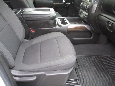 Used 2021 Chevrolet Silverado 1500 RST w/ Convenience Package II image 12