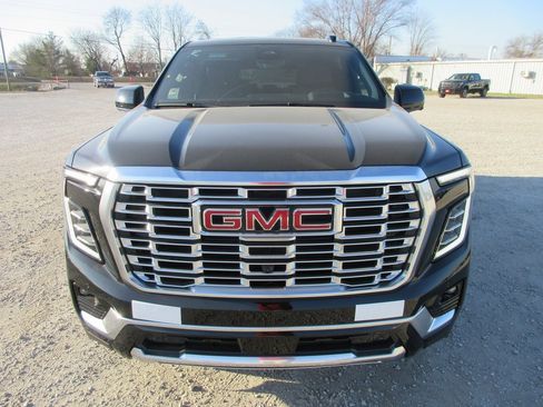 New 2026 GMC Yukon XL Denali image 10