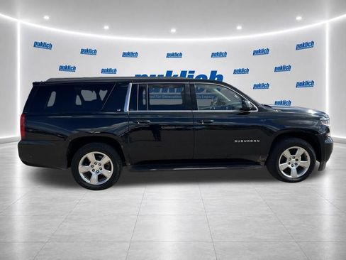 Used 2015 Chevrolet Suburban LT w/ Luxury Package AWD/4WD image 4
