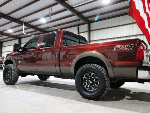 Used 2016 Ford F250 Lariat w/ Lariat Ultimate Package image 8