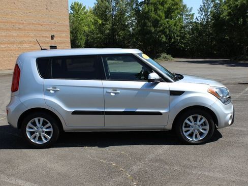 Used 2012 Kia Soul + FWD image 5