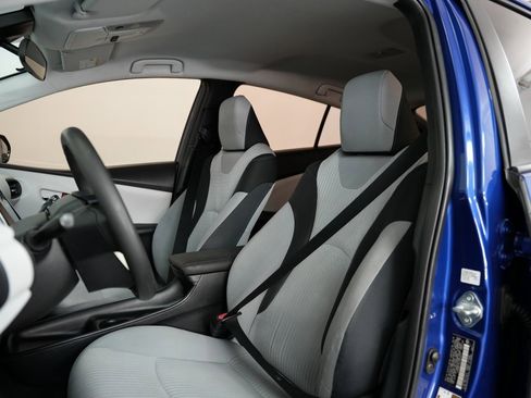 Used 2018 Toyota Prius Two w/ Prius Two Safety Plus Package image 46