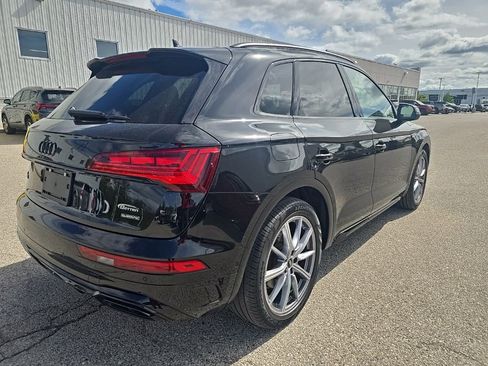 Used 2024 Audi Q5 e Prestige w/ Prestige Package AWD/4WD image 3