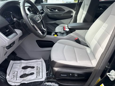 Used 2022 GMC Terrain SLE w/ Driver Convenience Package image 11