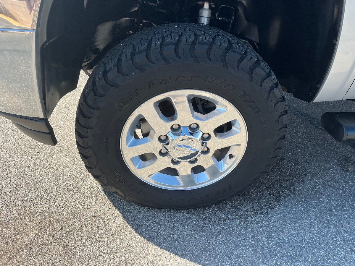 Used 2014 Chevrolet Silverado 3500 LT w/ Interior Plus Package AWD/4WD image 38