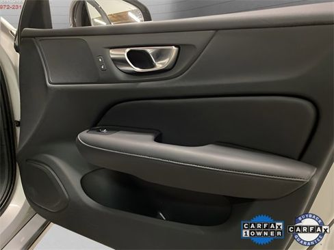 Used 2025 Volvo S60 B5 Core image 73